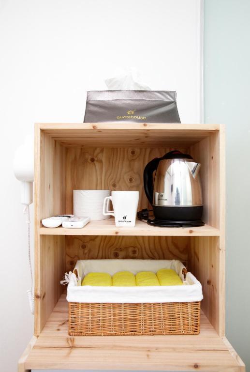 24 Guesthouse Sinchon Hongdae Сеул Номер фото
