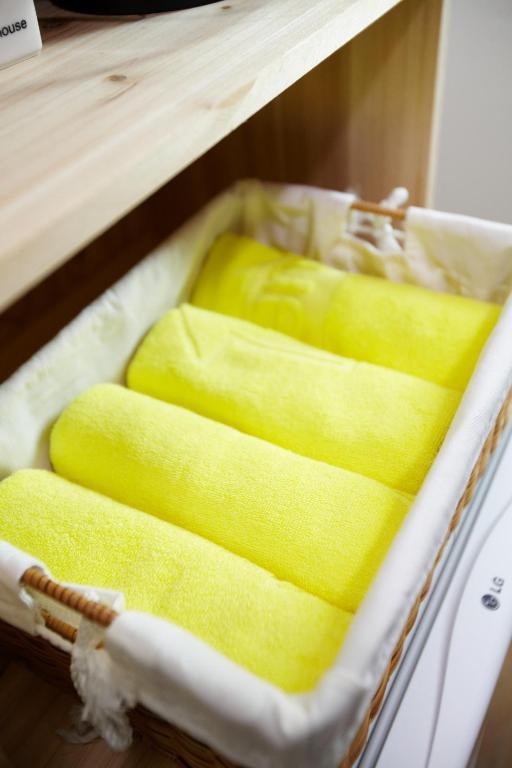 24 Guesthouse Sinchon Hongdae Сеул Экстерьер фото