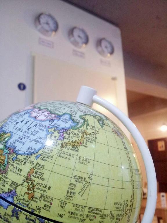 24 Guesthouse Sinchon Hongdae Сеул Экстерьер фото